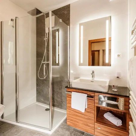 Weinberg Gmbh 4*